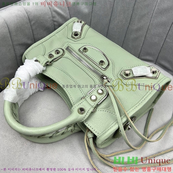 �߷��þư� ��Ƽ�� �̴� 519938-18