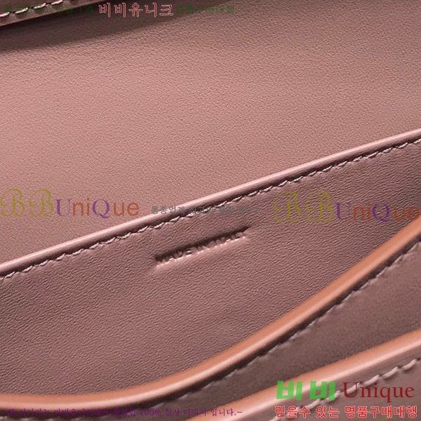 #������ Ŭ���� �ڽ��� �̴� 189163-109