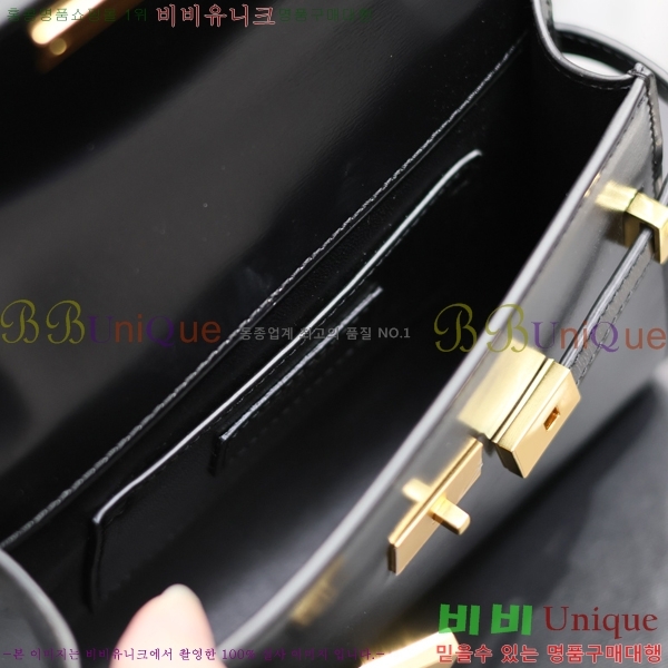 #���ζ� MANHATTAN �ڽ� �̴� ũ�ν��� 727766-1������-270�����롽