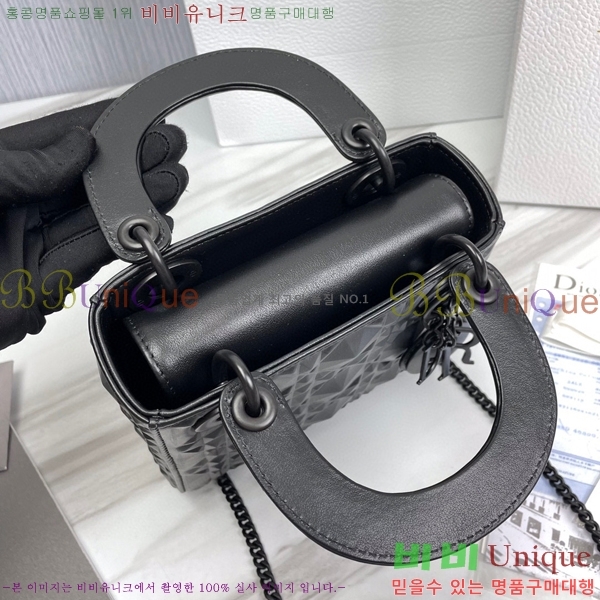 #��� ���̵�� �̴� ĳ��� 18800-1-49