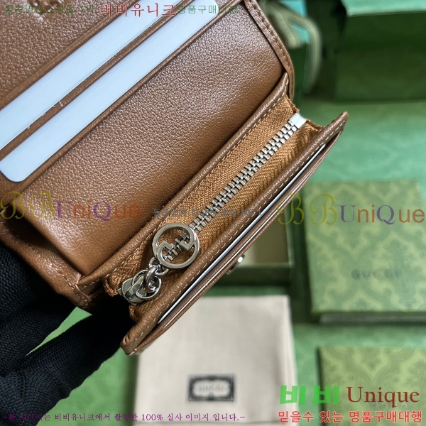 #���� ���е� ī�� ���̽� 760317-196