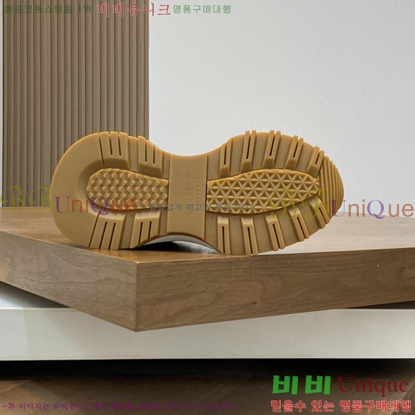 ���� �������������� ����Ŀ�� MM73818-4