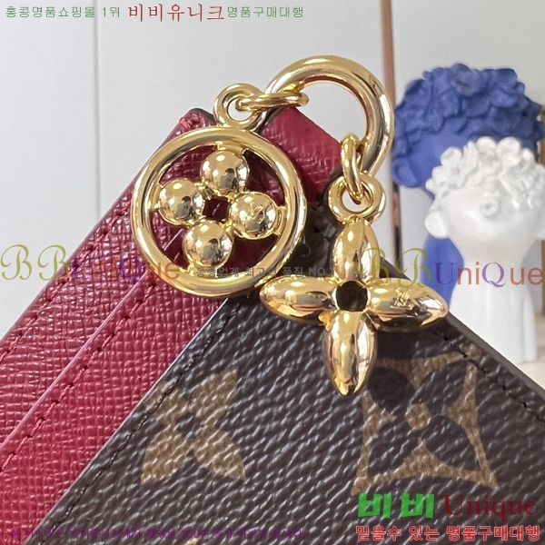 #���̺��� �� ī�� ���� Ȧ�� M82170-205