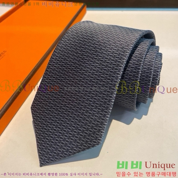 #�����޽� ��Ÿ�� HE555582-8