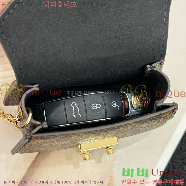 ���̺��� ���� �̴� ƿ��Ʈ �Ŀ�ġ M0104999-6