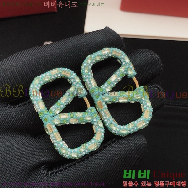 �߷�Ƽ�� �Ͱ��� VT09885