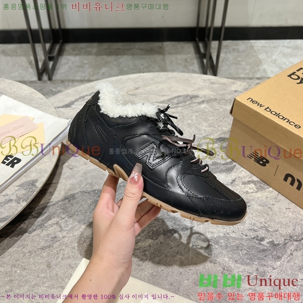 ���� �̿�̿� X ���߶��� 530 ����Ŀ�� M8945137-4