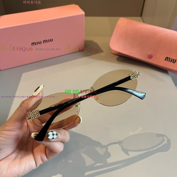 �̿�̿� ���۶� M2456583-1