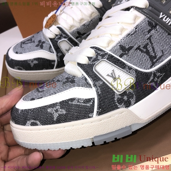 ���� ���̺��� ����Ŀ�� RA556668-8