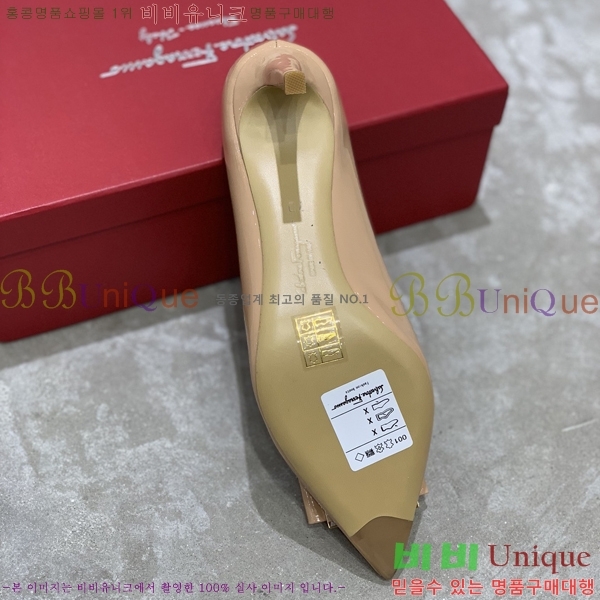 ��󰡸� ������ F7010575-1 �� 7CM