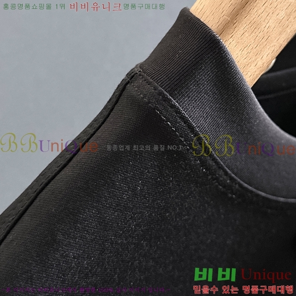    Ƽ D2586136-1