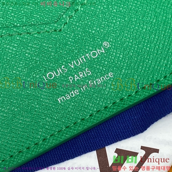 #���̺��� �н���Ʈ Ŀ�� M14877-102