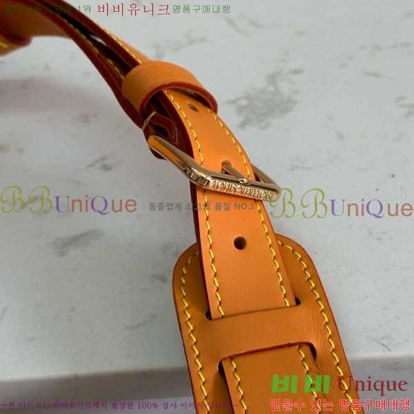 ���̺��� �ٴ��� M14013