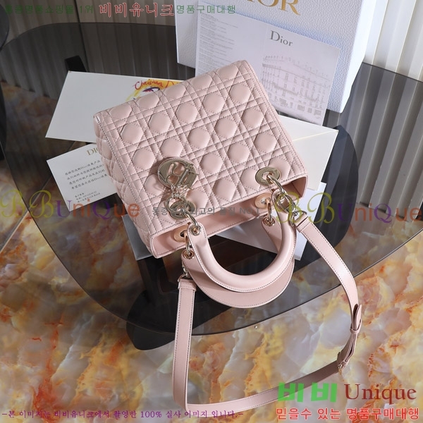 #��� ���̵�� �̵� M50660-4