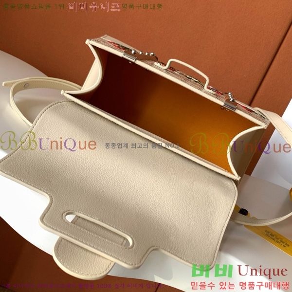 #���ߵ� ���̰��� PM GY056733-700