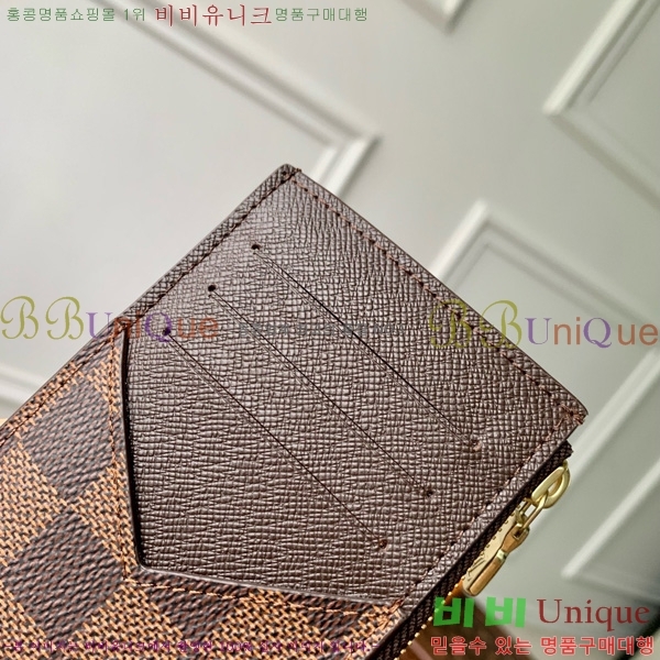 #���̺��� ���� ī�� Ȧ�� M64038-202