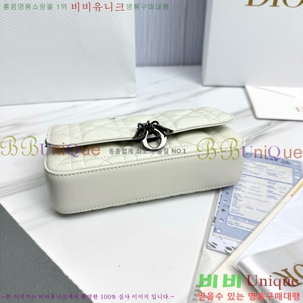 #��� ũ�ν��� ���� �� �޴��� �Ŀ�ġ �̴Ϲ� S0977-1003