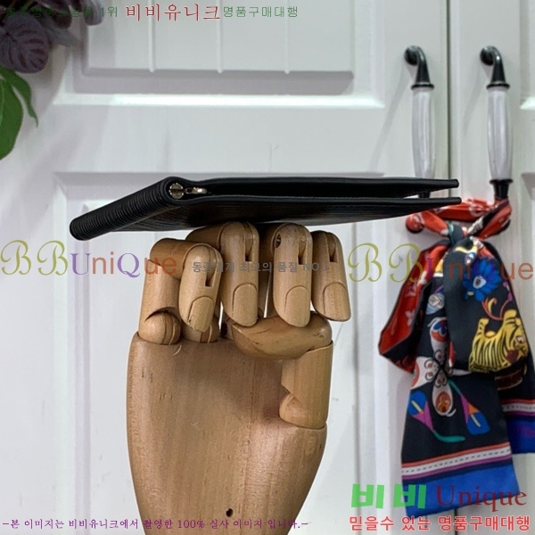 #���̺��� �Ӵ�Ŭ�� N61000-101