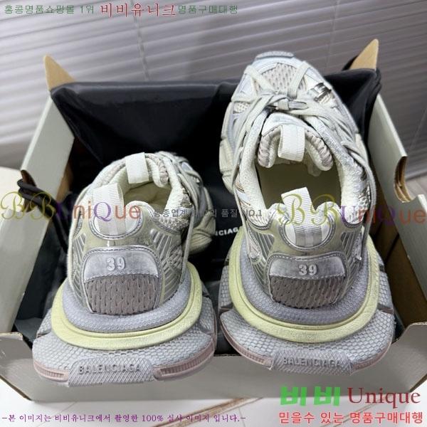 �߷��þư� 3XL Ʈ���̳� ����Ŀ�� BLA356601-1