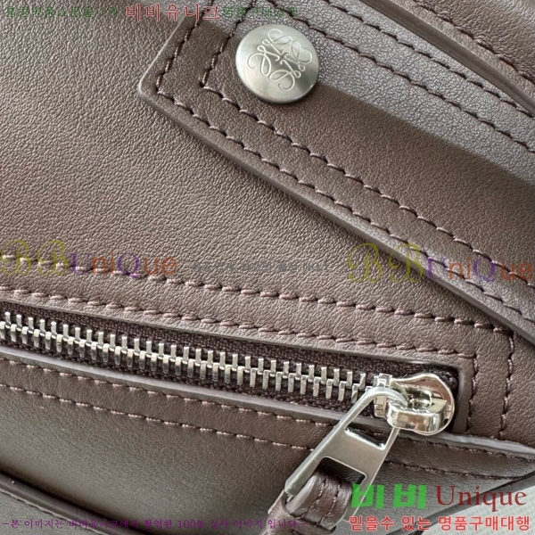 #ο   Ŀ  052517-101