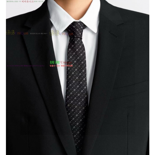 ��� ��Ÿ�� HQ523612