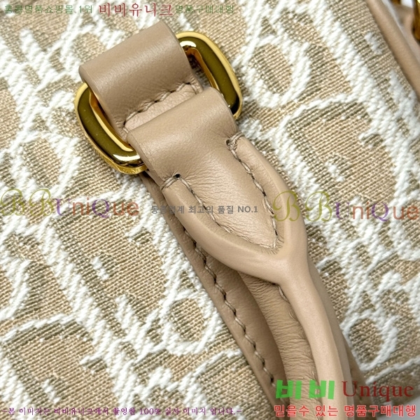 # ׷ 17   M2348-1001