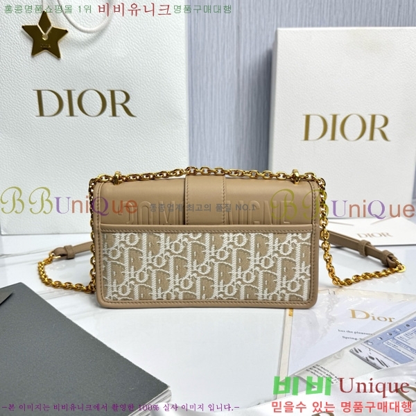 #��� 30 ������ �̽�Ʈ ����Ʈ D62660-1001