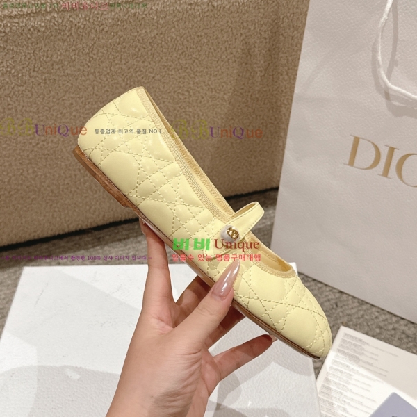 ��� �޸����� �÷����� 28DL2592612-2