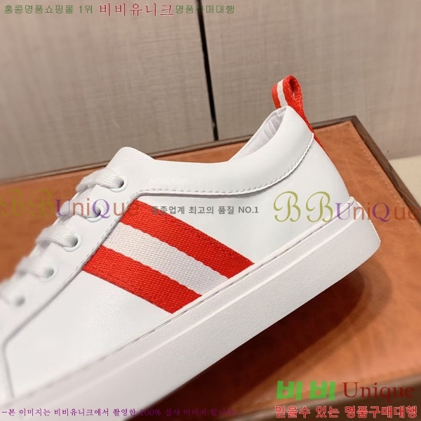 ���� �߸� ����Ŀ�� B883305-2