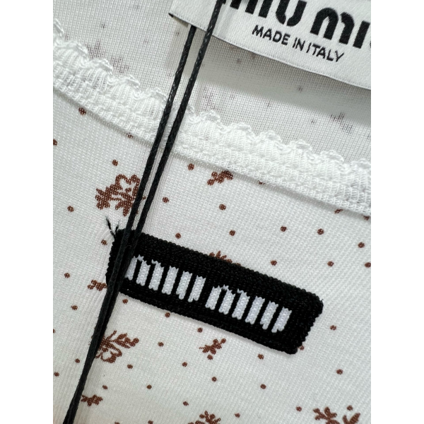 ���� �̿�̿� ���ǽ� MU123043-1