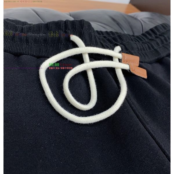 ���� ���ڷ� ��ġ�ڸ� ���� BC443971-1