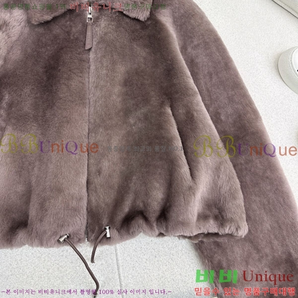 ���� �ο��� �þ �� ���� LWE3242340-3