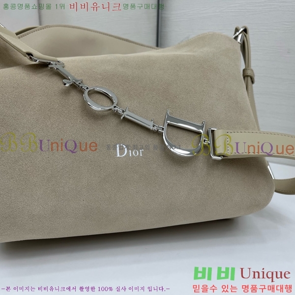 #��� ���ʼ� �ش��� JONATHAN ANDERSON ȣ���� M856324-3