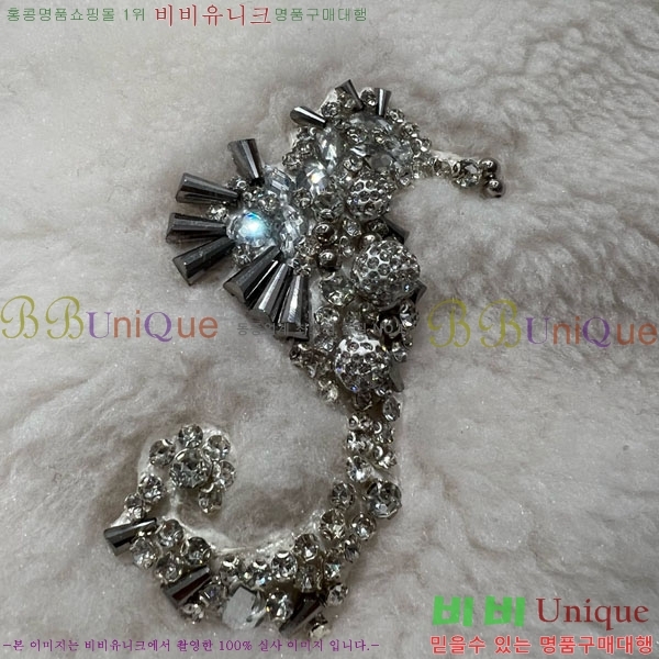 ���� ��**�� ��Ʈ MAX23404-9