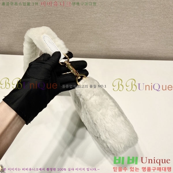 #����� �ﰢ�ΰ� ȣ���� �̴� 1BC204-801