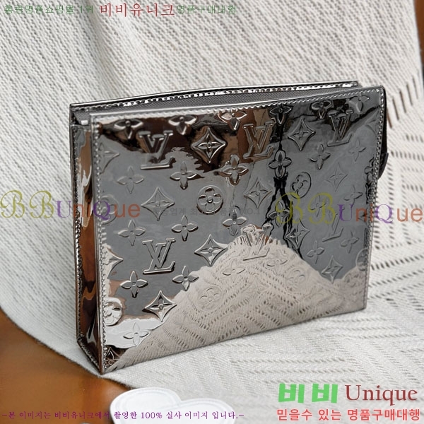 #���̺��� ���׷� �̷�� ���Ϸ�Ʈ�� �Ŀ�ġ�� M15358-2002