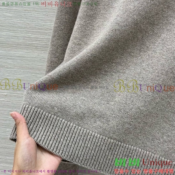 ���� ��**�� ������ MAXM5112456-6