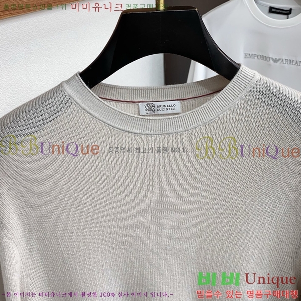 ���� ���ڷ� ��ġ�ڸ� ���� Ƽ���� BC7254721-1