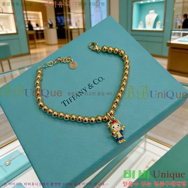 �������� Ƽ�Ĵ� ���� TF245789-4