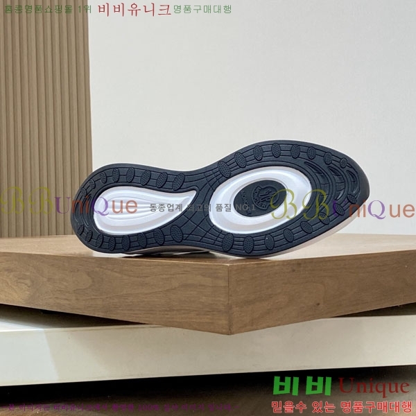 ���� ��**�� ����Ŀ�� MO592260-4