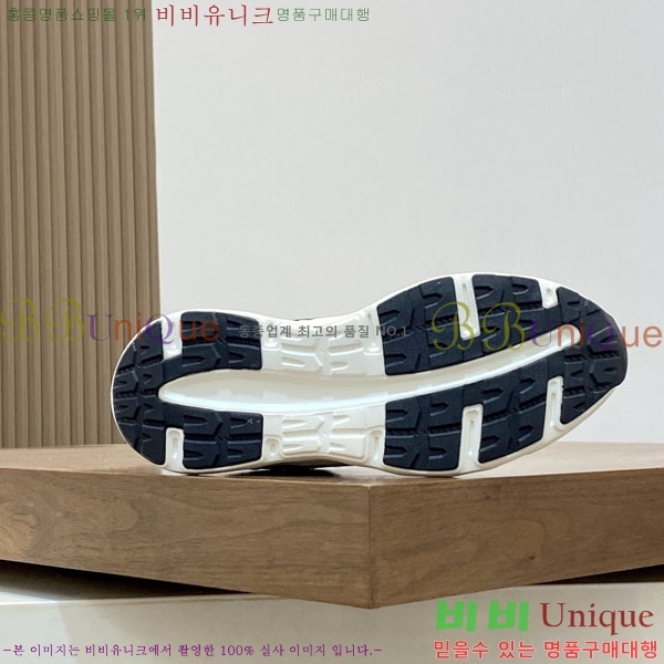 ���� ��**�� ����Ŀ�� MO59996-4