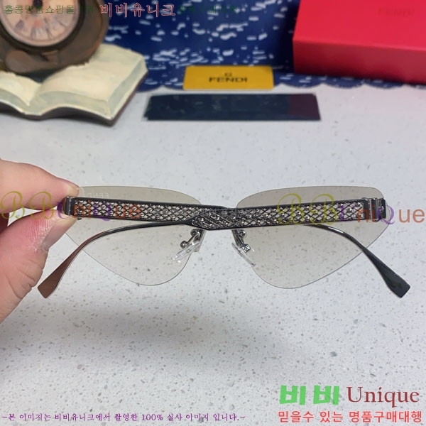 ��� ���۶� F924708-7