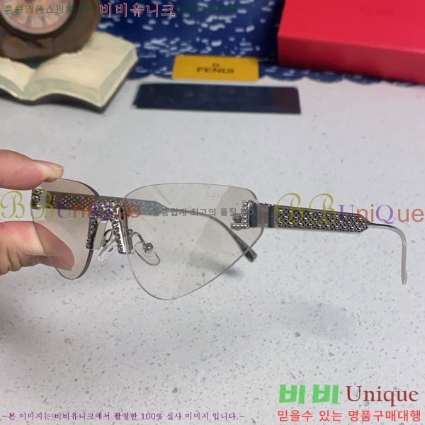 ��� ���۶� F924708-7