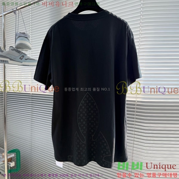 ���� ũ������ ���� Ƽ���� CH835372-4