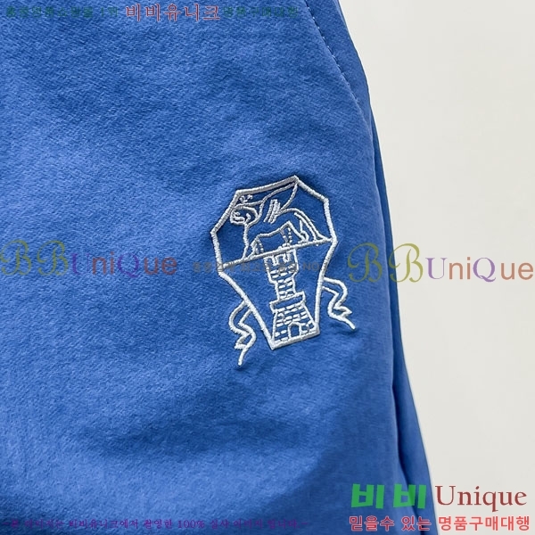 ���� ���ڷ� ��ġ�ڸ� �ݹ��� BC75669-3