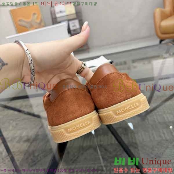 ���� ��**�� ����Ŀ�� M2N66902-5