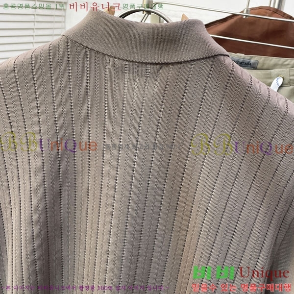 ���� ���ڷ� ��ġ�ڸ� ���� Ƽ���� BC631563-1