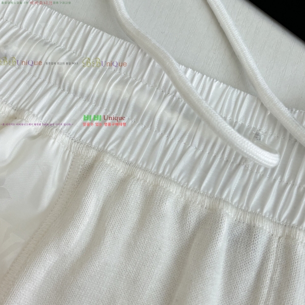 ���� ����*�� ĳ�־� ��� ���� 25LV2641844-1