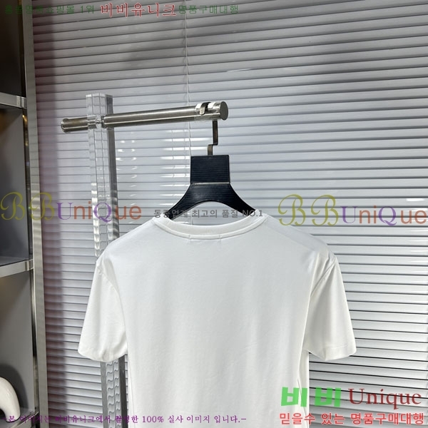 ���� ���ڷ� ��ġ�ڸ� ���� Ƽ���� BC72537-2