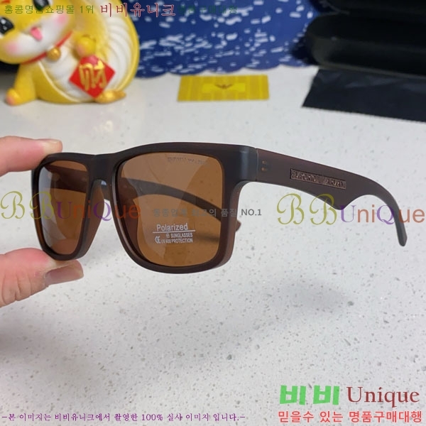 �˸��� ���۶� AM900942-7